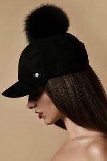 Бейсболка CAPRICE, замша, цвет черный, помпон песец